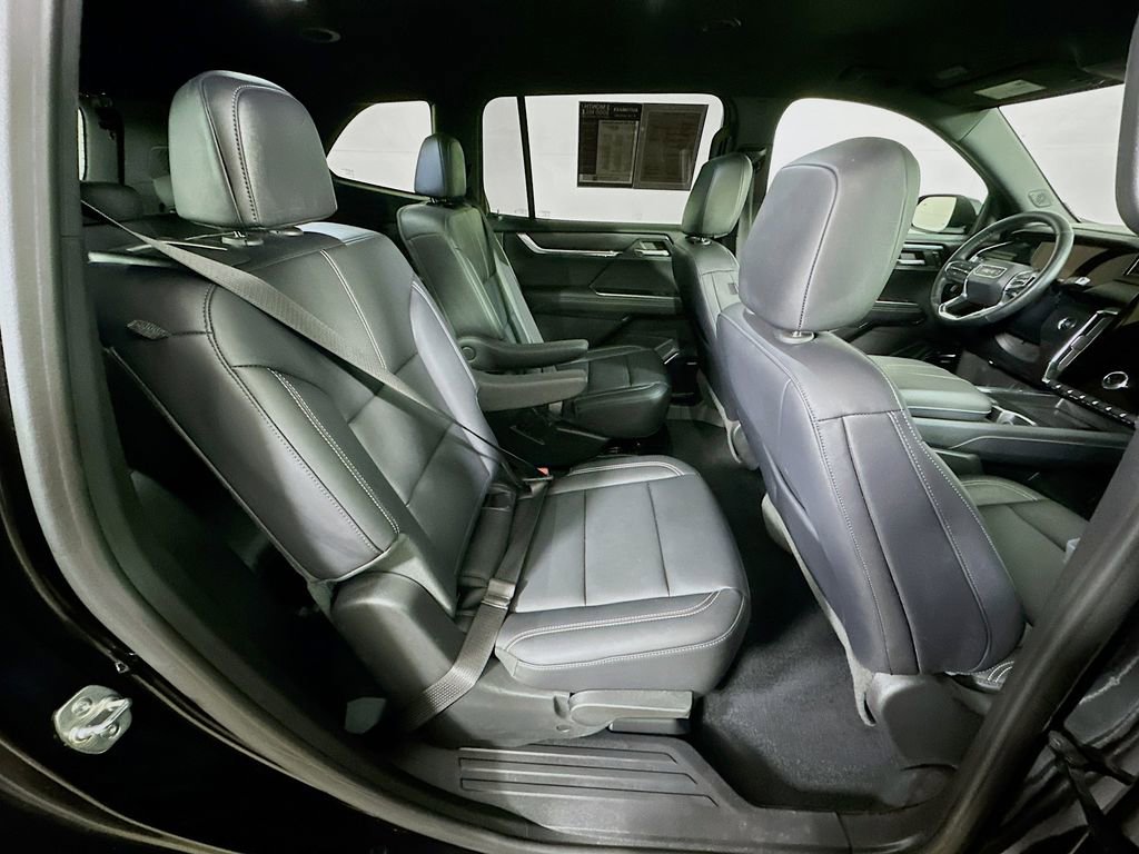 Used 2024 GMC Acadia Elevation w/ Black Edition image 10
