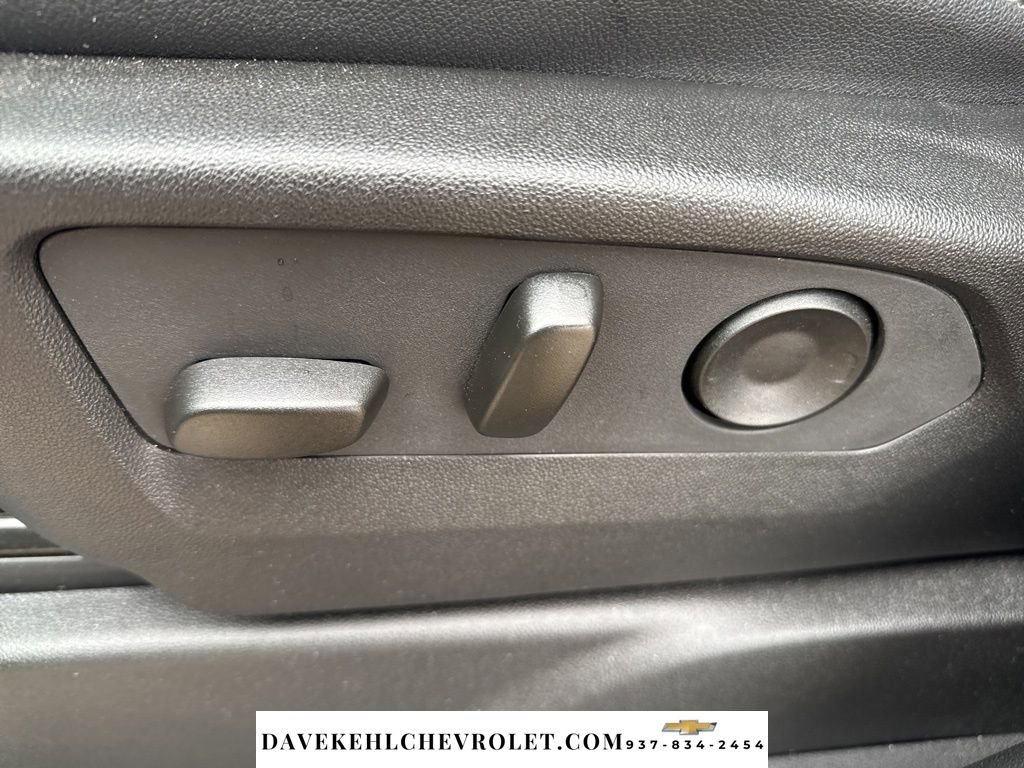 Used 2025 Chevrolet Tahoe LT w/ Comfort Package image 17