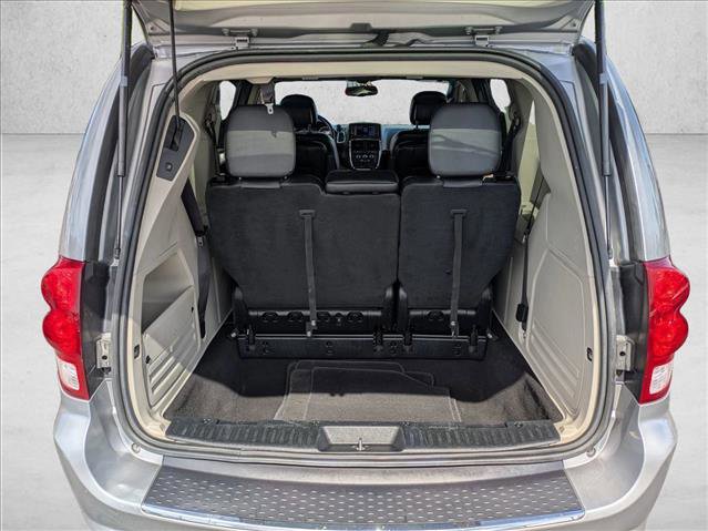 Used 2018 Dodge Grand Caravan SXT image 8