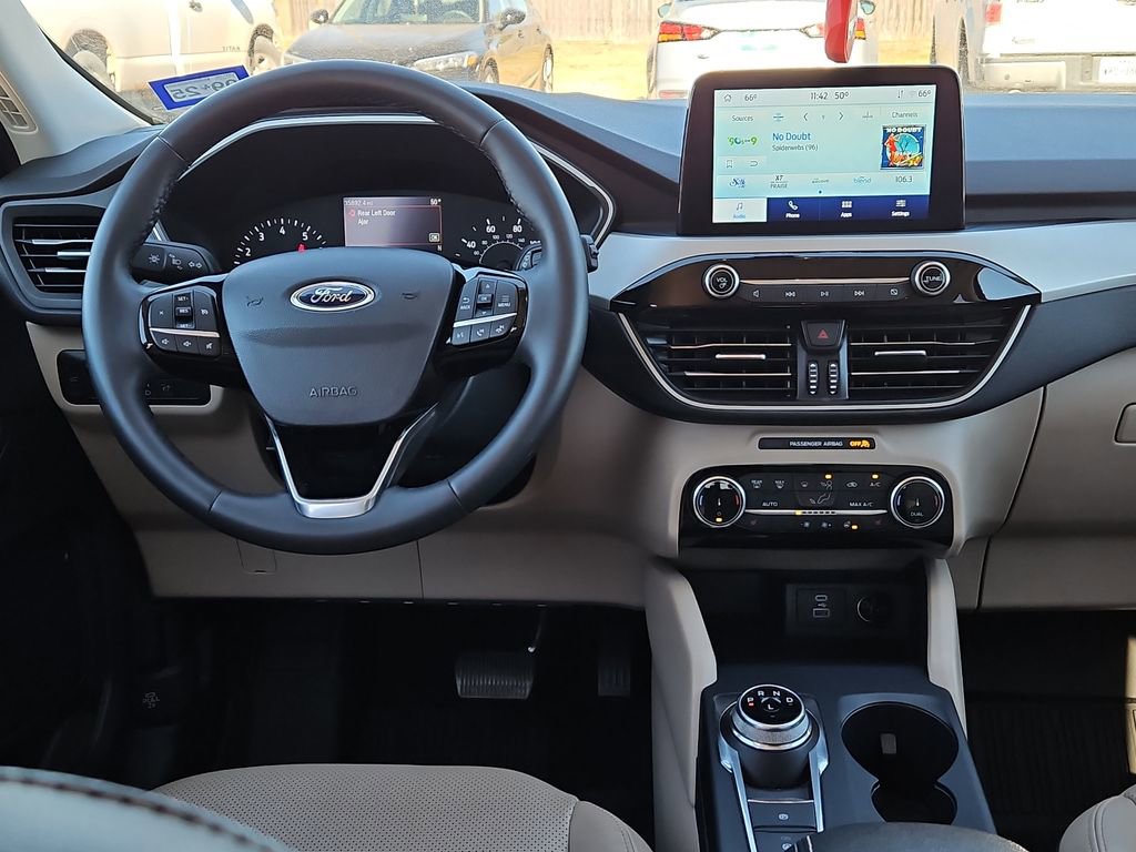 Used 2022 Ford Escape SEL image 17