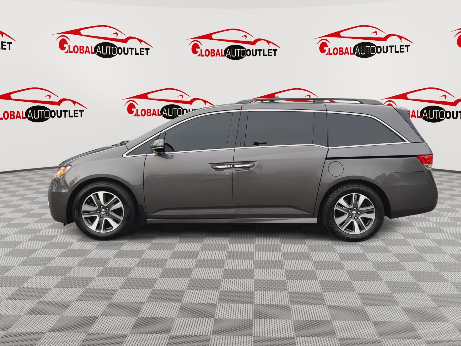 Used 2014 Honda Odyssey Touring image 5