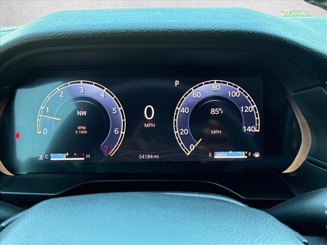 Used 2024 Jeep Grand Cherokee L Altitude AWD/4WD image 11