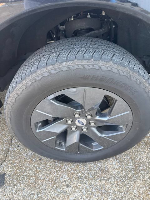 Used 2025 Ford F150 Lightning XLT AWD/4WD image 16