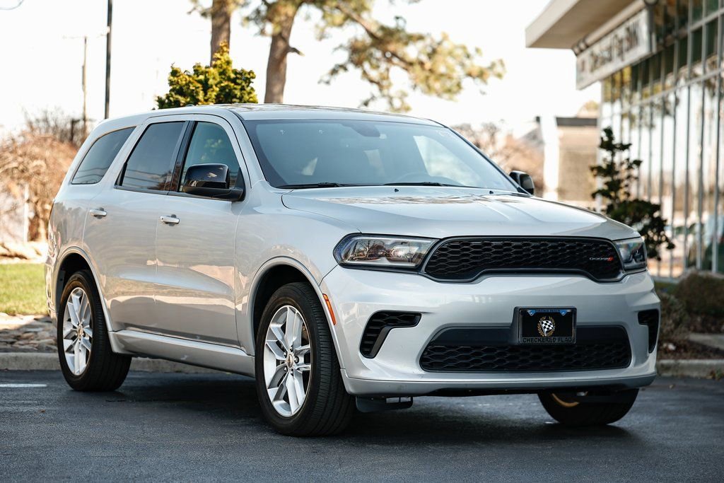 Used 2024 Dodge Durango GT image 1