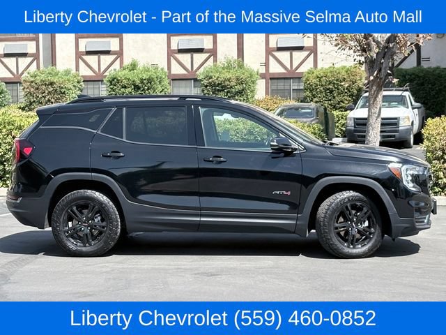 Used 2024 GMC Terrain AT4 AWD/4WD image 4