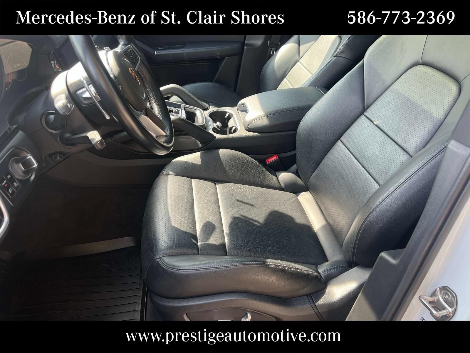 Used 2021 Porsche Cayenne AWD/4WD image 23