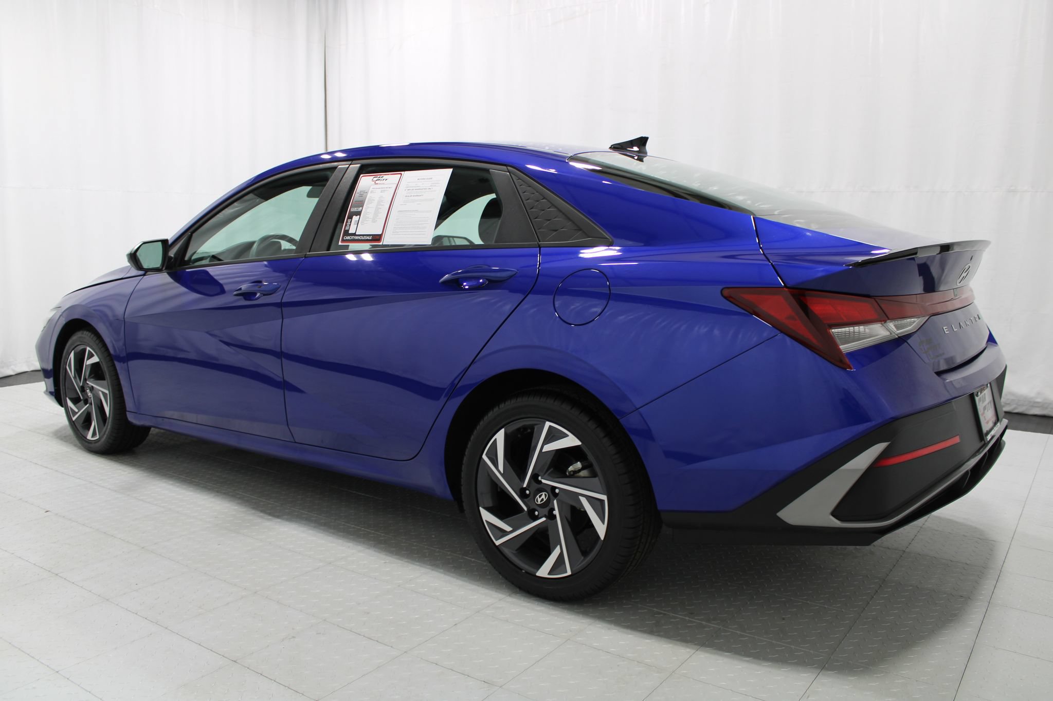 Used 2025 Hyundai Elantra Sport FWD image 8