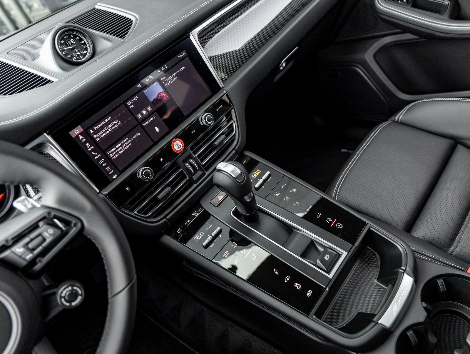 New 2026 Porsche Macan GTS AWD/4WD image 33