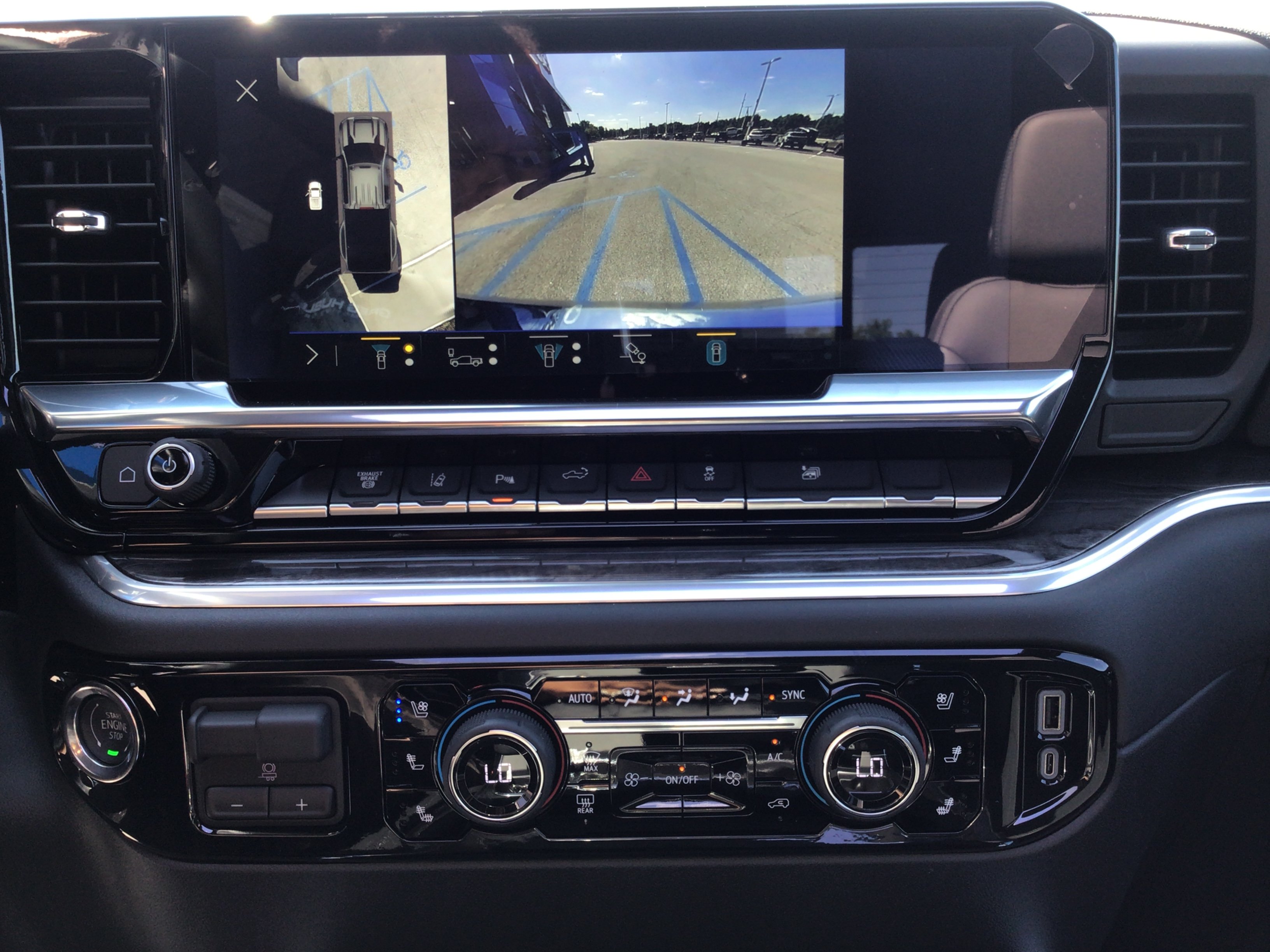 New 2026 Chevrolet Silverado 3500 LTZ w/ LTZ Convenience Package AWD/4WD image 73