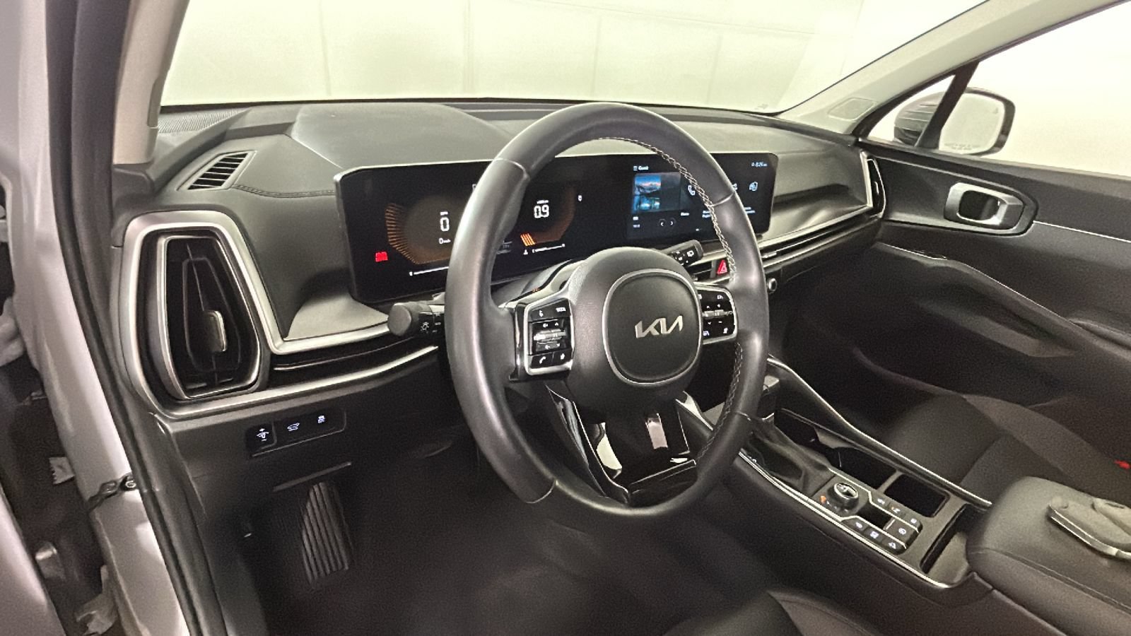 Used 2024 Kia Sorento X-Line EX AWD/4WD image 15