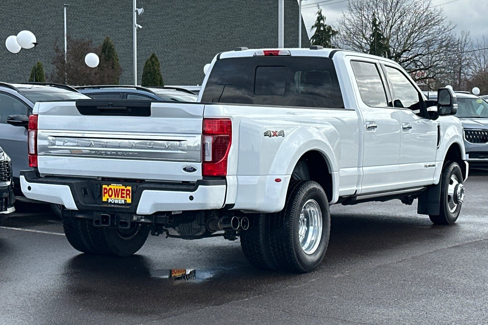 Used 2022 Ford F350 Platinum image 4