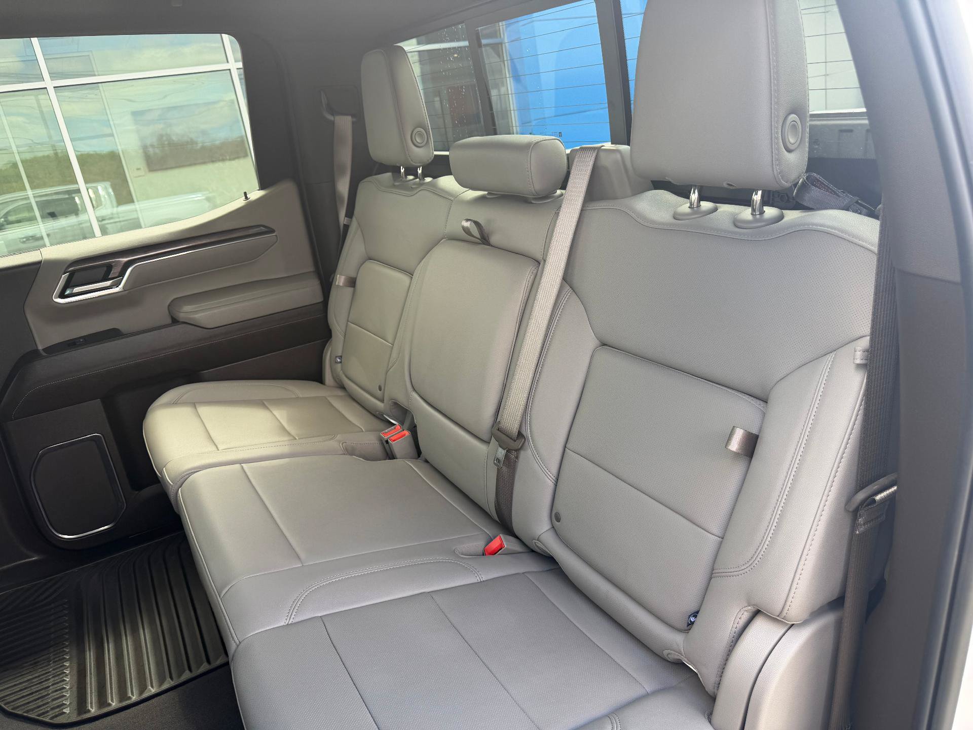 Certified 2024 Chevrolet Silverado 1500 LTZ w/ LTZ Convenience Package II AWD/4WD image 18
