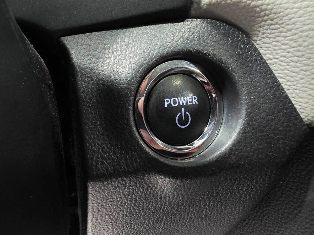 Used 2024 Toyota RAV4 XLE w/ Convenience Package AWD/4WD image 18