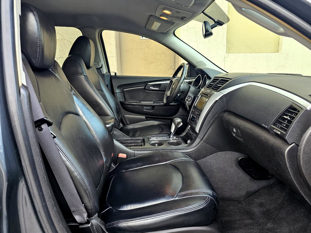 Used 2009 Chevrolet Traverse LT image 19
