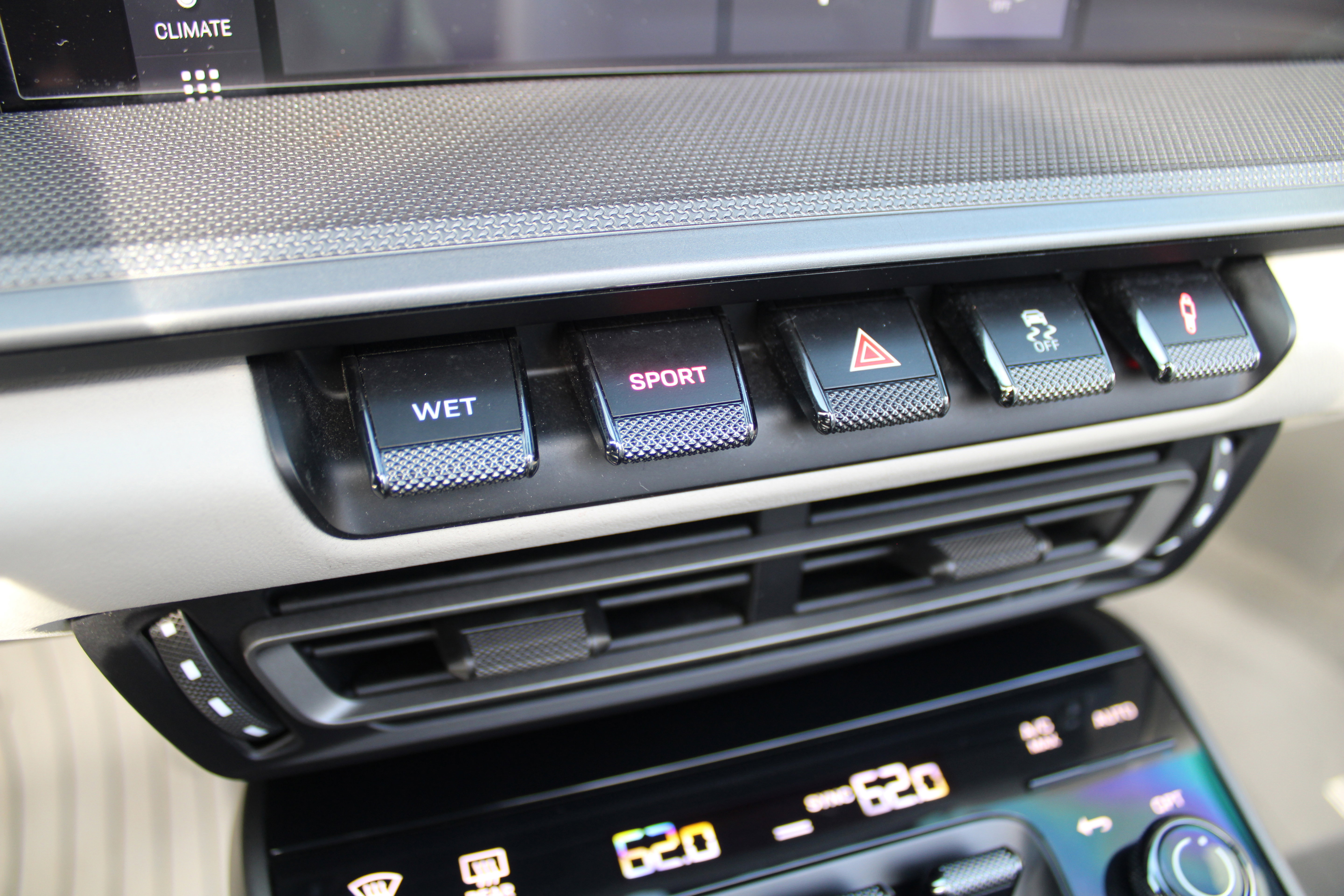 Certified 2021 Porsche 911 Carrera image 27