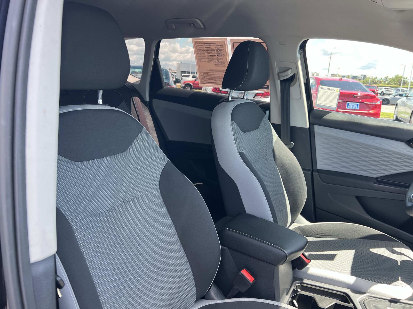 Used 2022 Volkswagen Taos S image 28