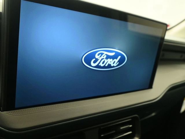 New 2026 Ford Maverick XL image 16