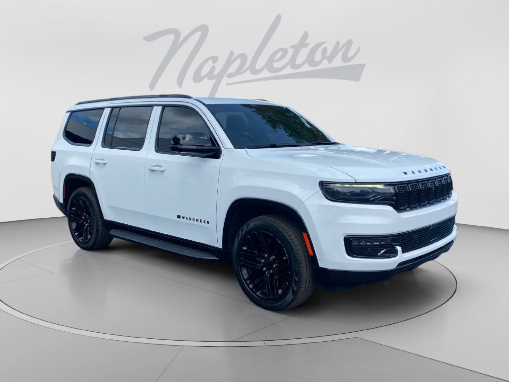 Used 2023 Jeep Wagoneer Series II RWD image 8