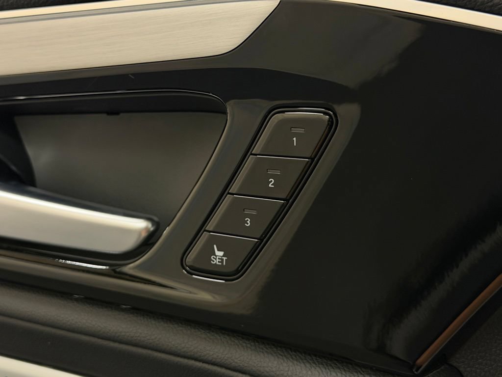 Certified 2025 Acura MDX SH-AWD image 15