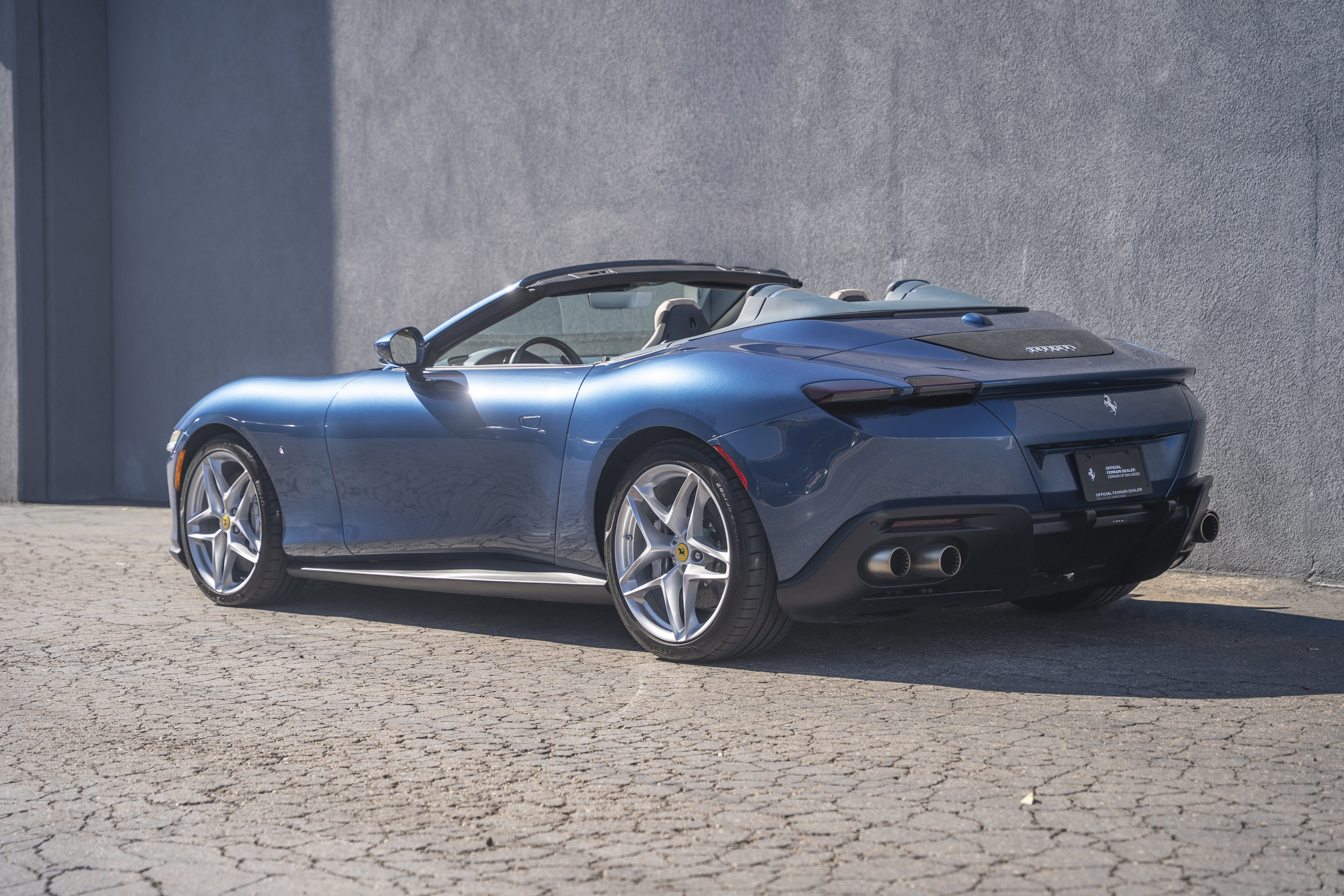 Certified 2025 Ferrari Roma Spider image 3