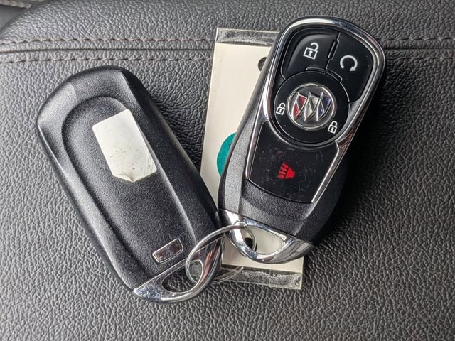 Used 2022 Buick Encore GX Preferred w/ Cold Weather Comfort Package image 31