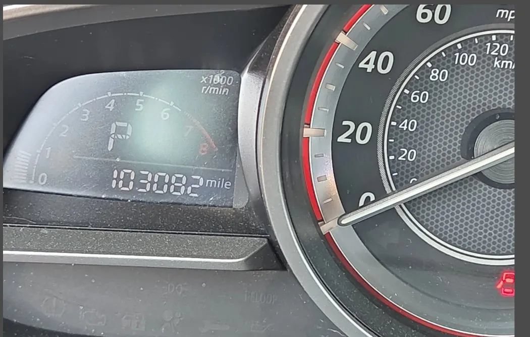 Used 2014 MAZDA MAZDA3 i Touring w/ Moonroof Package 1 FWD image 20