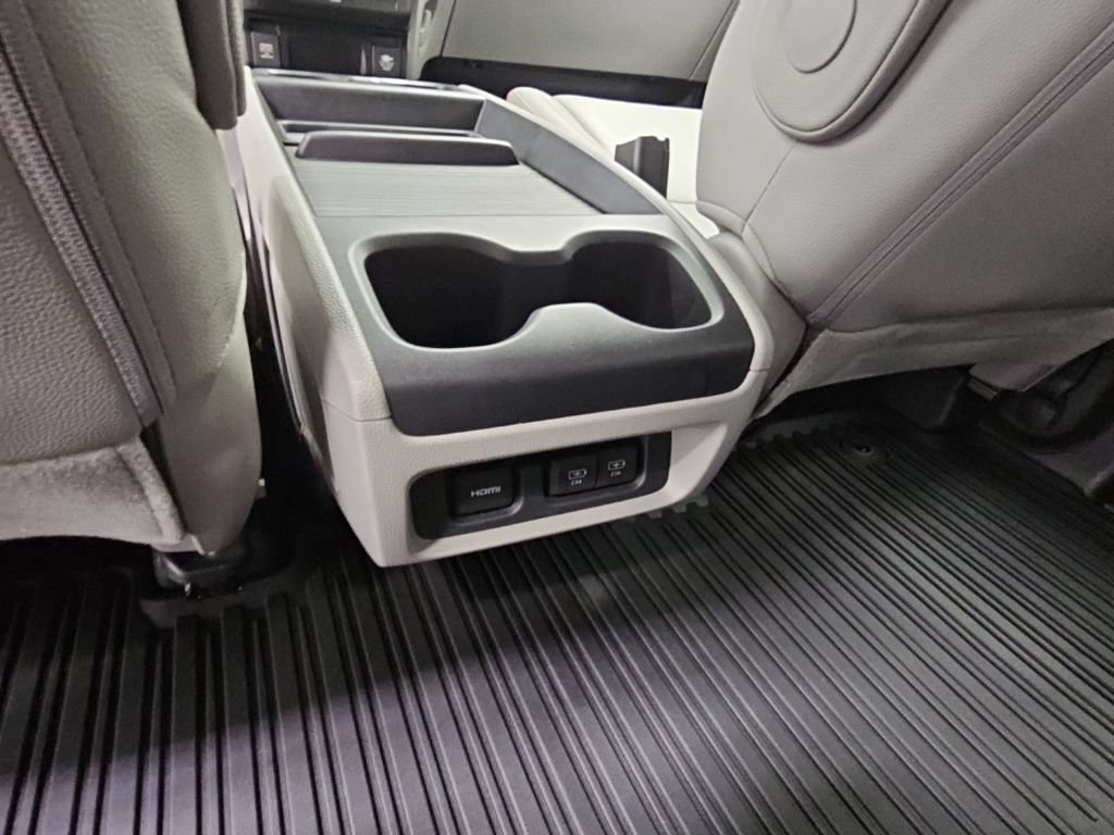 Used 2019 Honda Odyssey Elite image 33