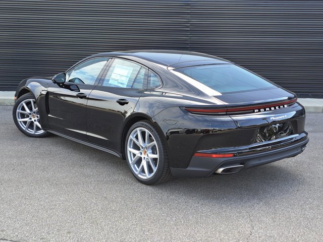 New 2026 Porsche Panamera 4 image 3