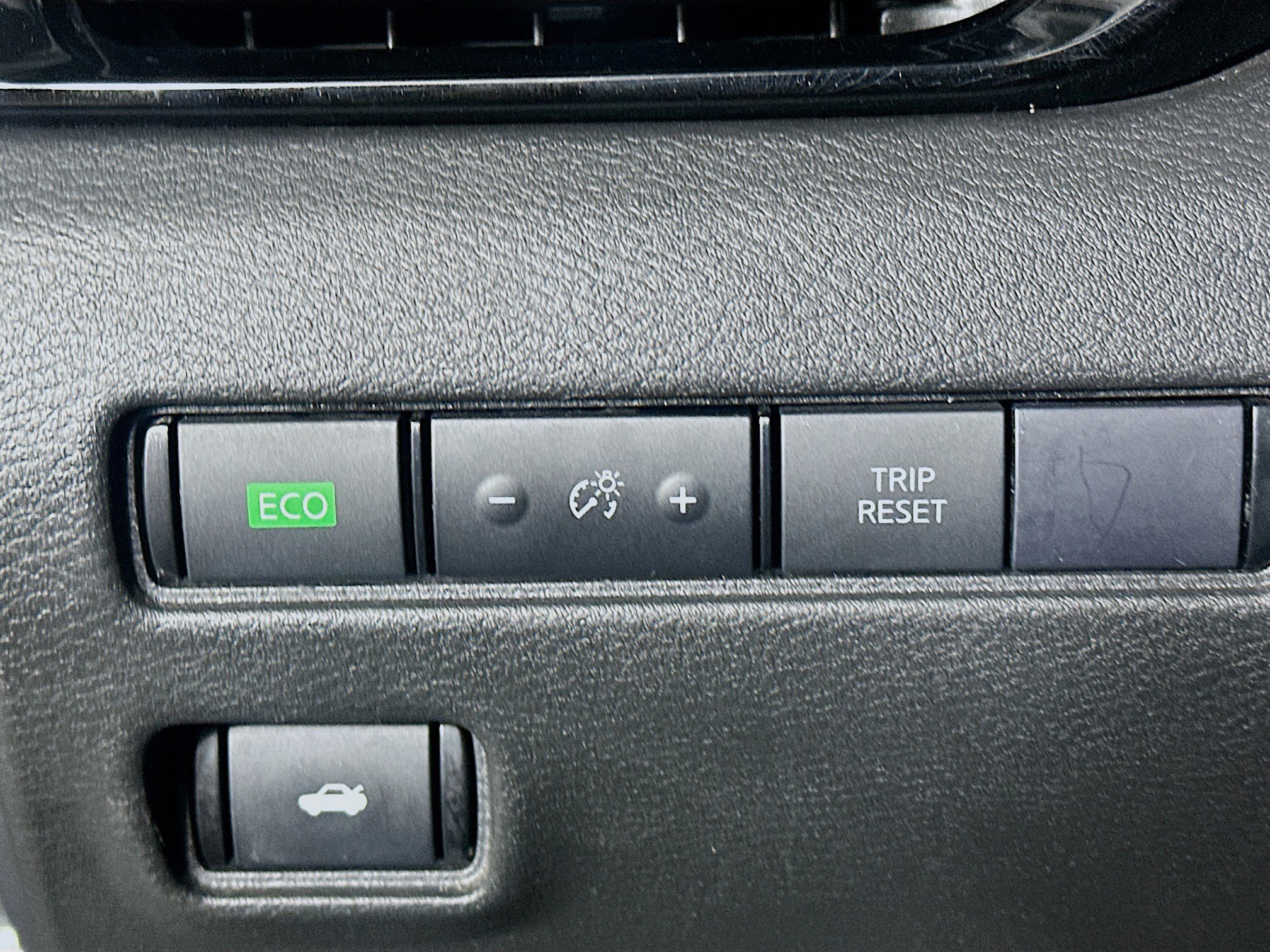 Used 2024 Nissan Sentra SV image 16