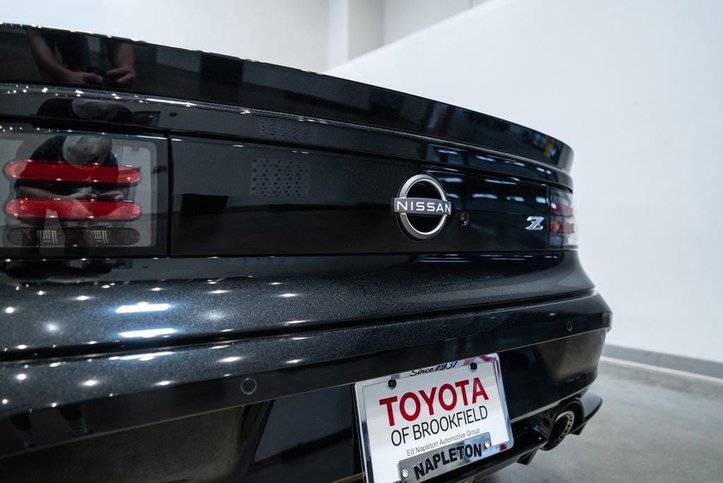 Used 2024 Nissan Z Performance w/ Floor Mat Package RWD image 15