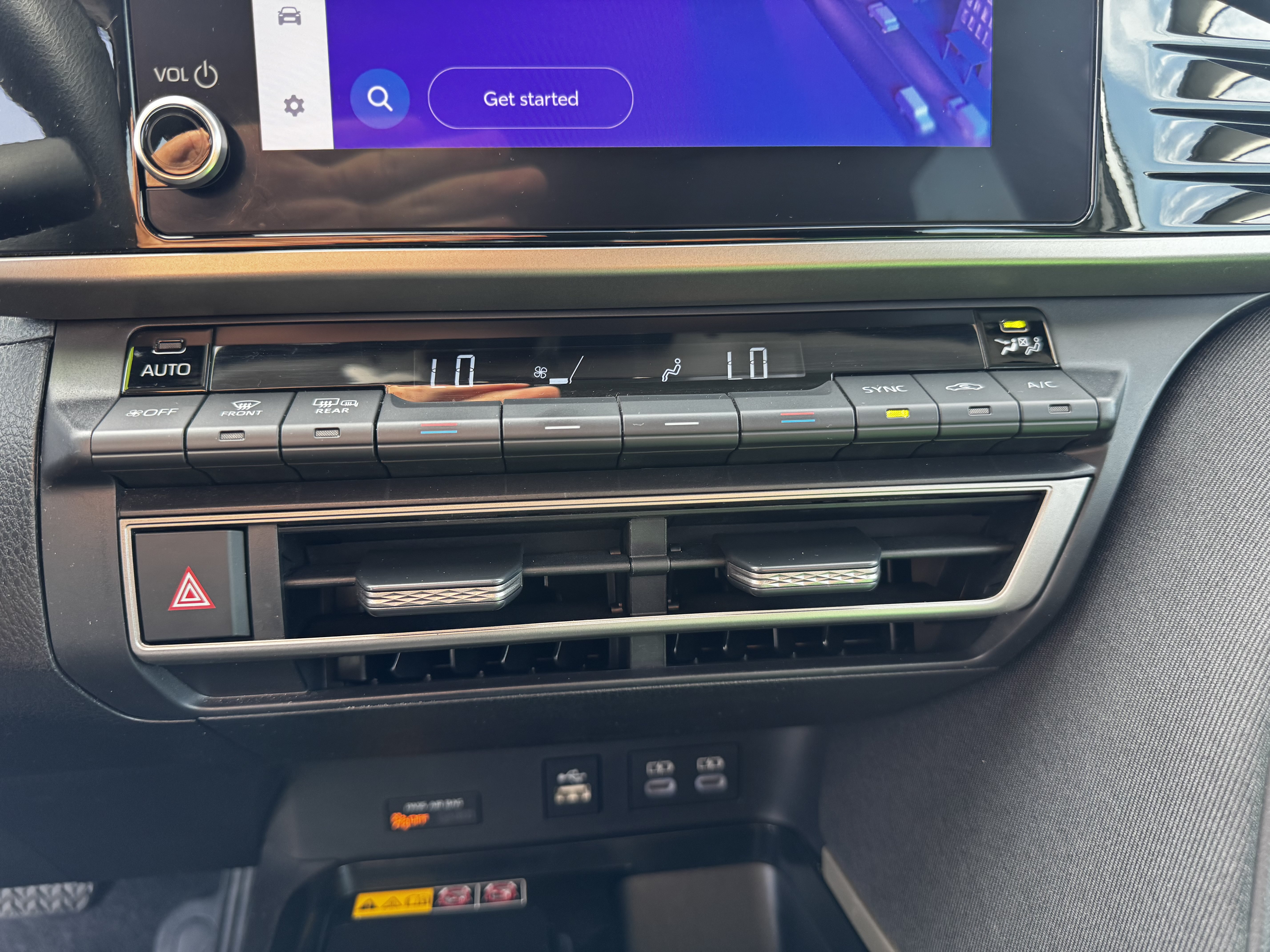 Certified 2025 Toyota Camry LE FWD image 8