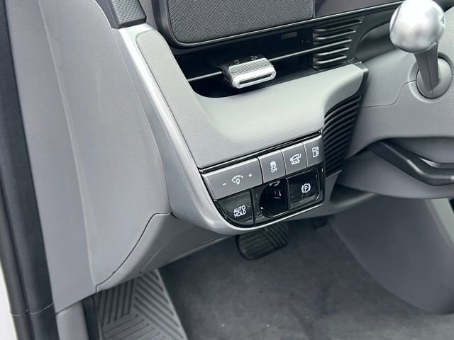 New 2026 Hyundai Ioniq 5 SEL image 11