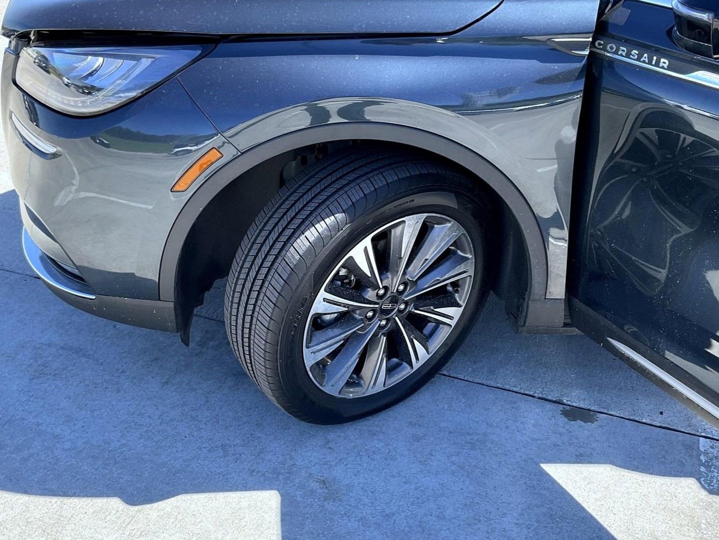 Used 2020 Lincoln Corsair Reserve w/ Elements Package AWD/4WD image 24