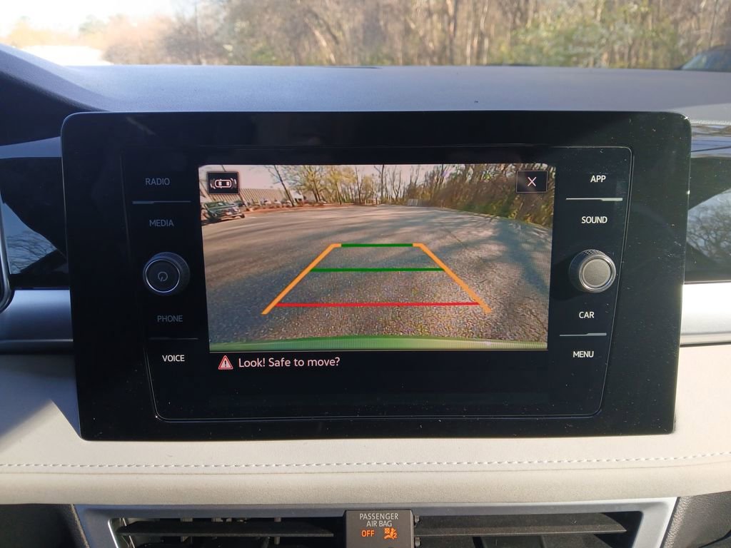 New 2026 Volkswagen Taos SE image 19