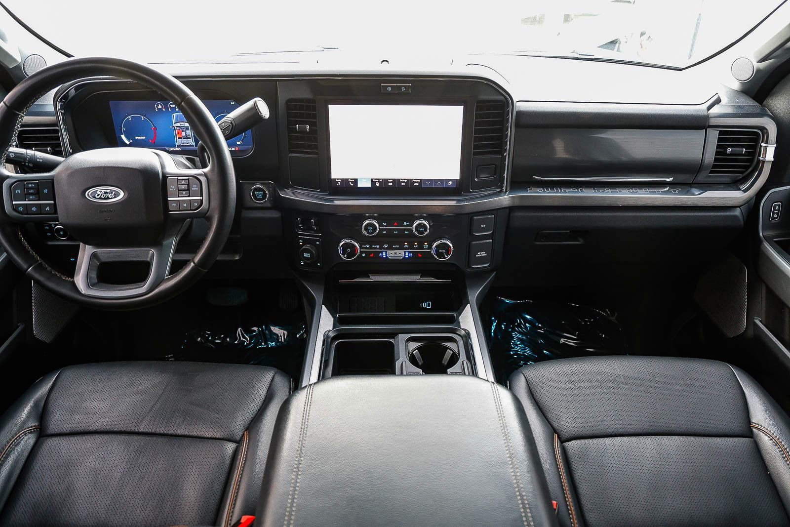Used 2025 Ford F250 Lariat w/ Black Appearance Package AWD/4WD image 10
