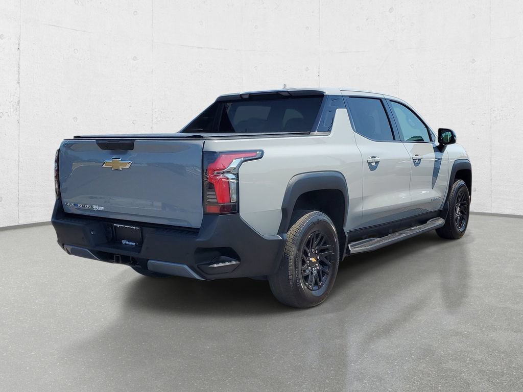 Used 2026 Chevrolet Silverado EV LT AWD/4WD image 7