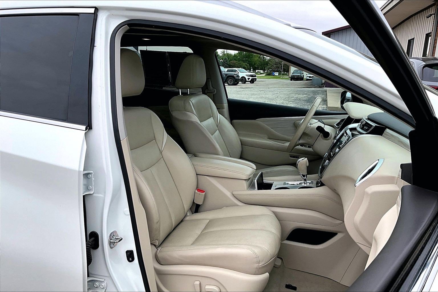 Used 2015 Nissan Murano Platinum w/ Platinum Technology Package AWD/4WD image 7