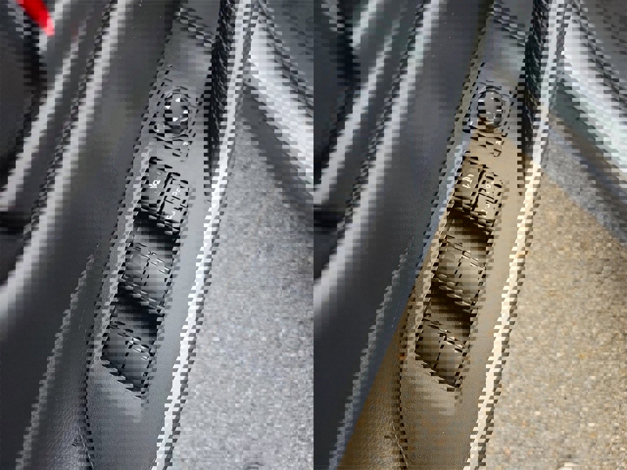 Used 2025 Toyota RAV4 LE image 14