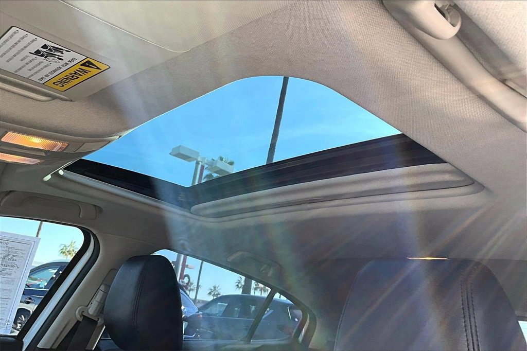 Used 2017 MAZDA MAZDA3 Touring image 12