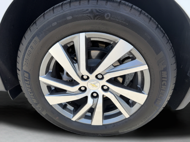 Used 2024 Chevrolet Equinox Premier FWD image 33