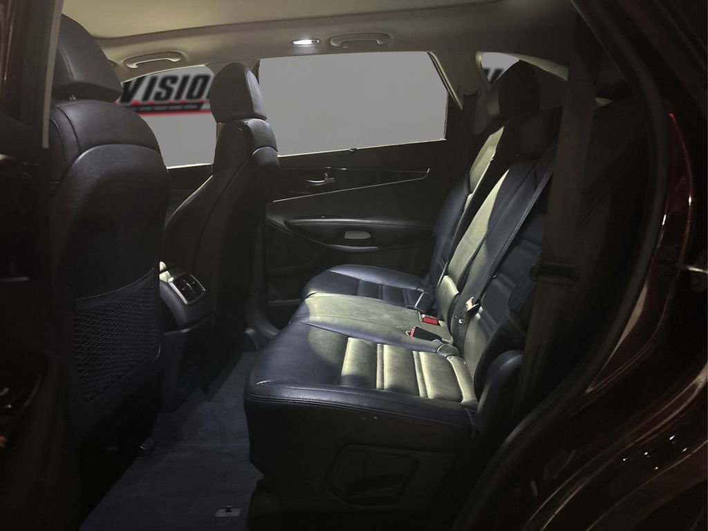 Used 2018 Kia Sorento EX w/ EX Advanced Touring Package image 10