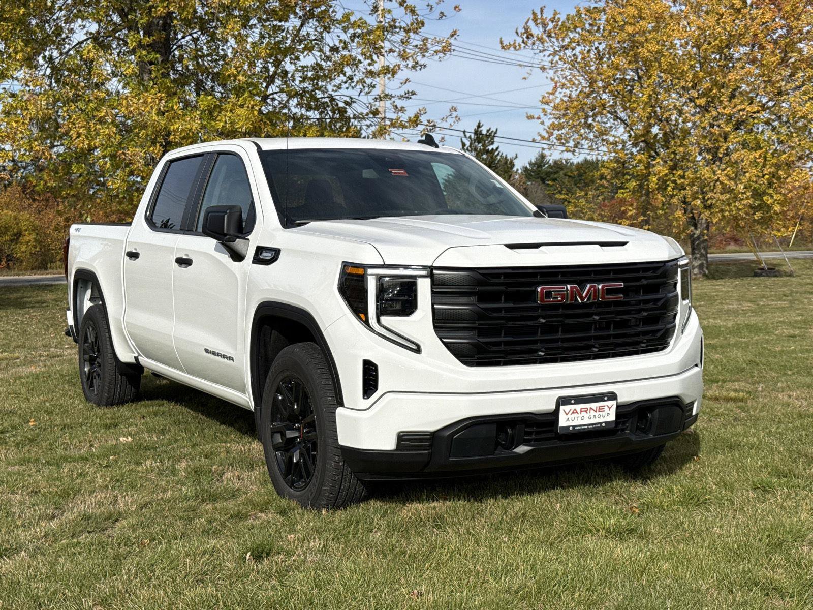 New 2026 GMC Sierra 1500 Pro w/ Graphite Edition AWD/4WD image 3
