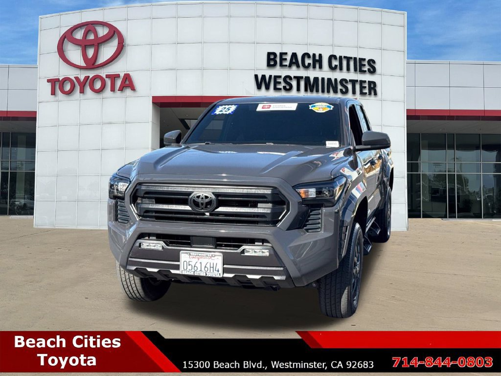 Certified 2025 Toyota Tacoma SR5 AWD/4WD image 5