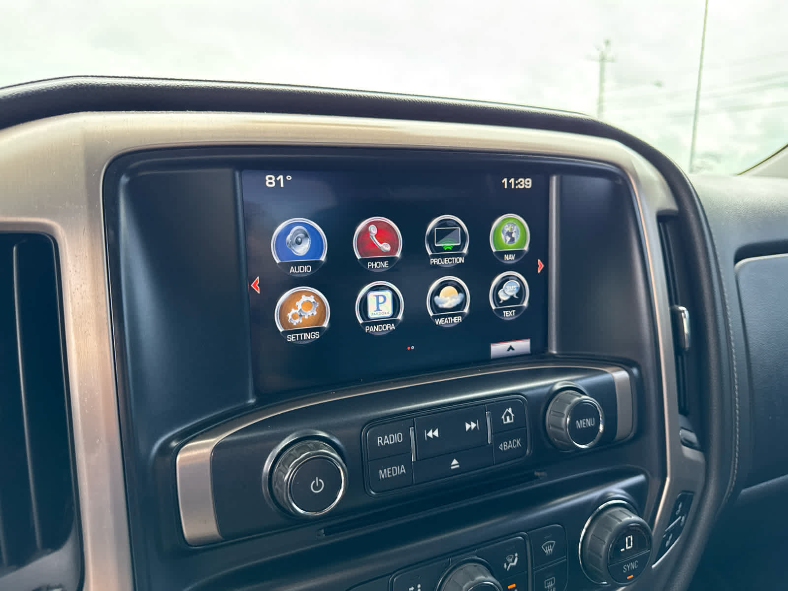 Used 2016 GMC Sierra 2500 Denali w/ Duramax Plus Package AWD/4WD image 16