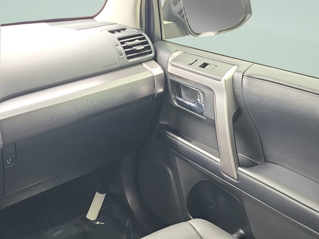 Used 2019 Toyota 4Runner SR5 image 16