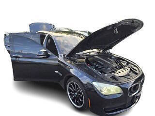 Used 2014 BMW 750Li xDrive w/ Executive Package image 1