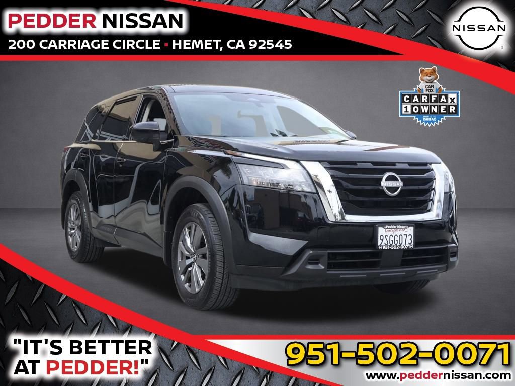 Used 2025 Nissan Pathfinder S w/ Cargo Package image 1