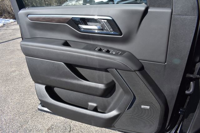 New 2026 Chevrolet Suburban Premier w/ Sun And Tow Package image 41