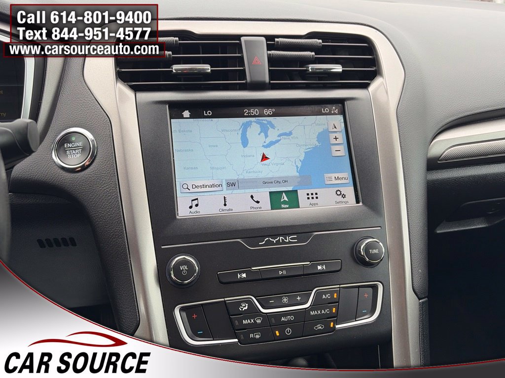 Used 2019 Ford Fusion SE FWD image 19