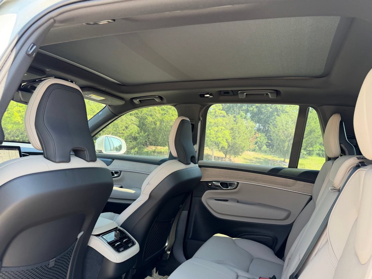 New 2026 Volvo XC90 B5 Plus AWD/4WD image 22